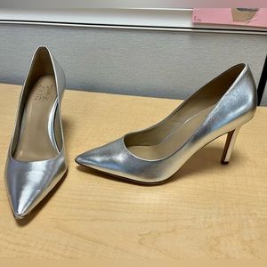 Naturalizer Anna Pump